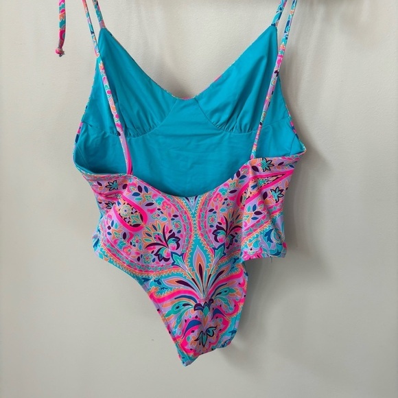 Frankies Bikinis Otis Cheeky One Piece Swimsuit Size M - Picture 5 of 6